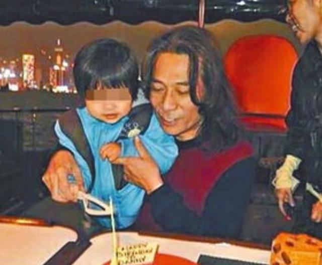 張國榮都叫大哥的音樂巨人，嫌老婆粘人四婚四離，68歲女友一大把 娛樂八卦吃瓜 第11张