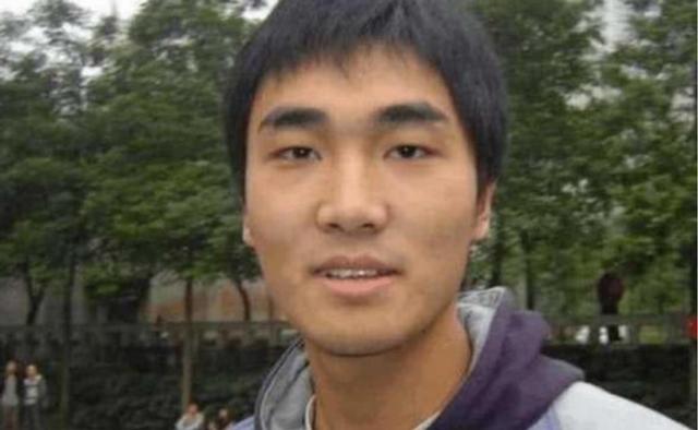 不滿孫儷斷捐，反咬一口的貧困生向海清，後來過得怎樣？ 娛樂八卦吃瓜 第2张