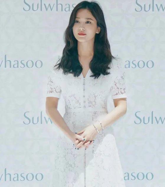 宋慧喬造型照曝光，身穿氣質西裝配優雅妝容，離婚後狀態越來越好 娛樂八卦吃瓜 第7张