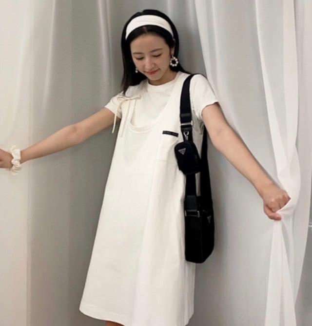 周雨彤私服穿搭太個性！帥氣甜美不同風格完美駕馭，有顏任真任性 娛樂八卦吃瓜 第14张