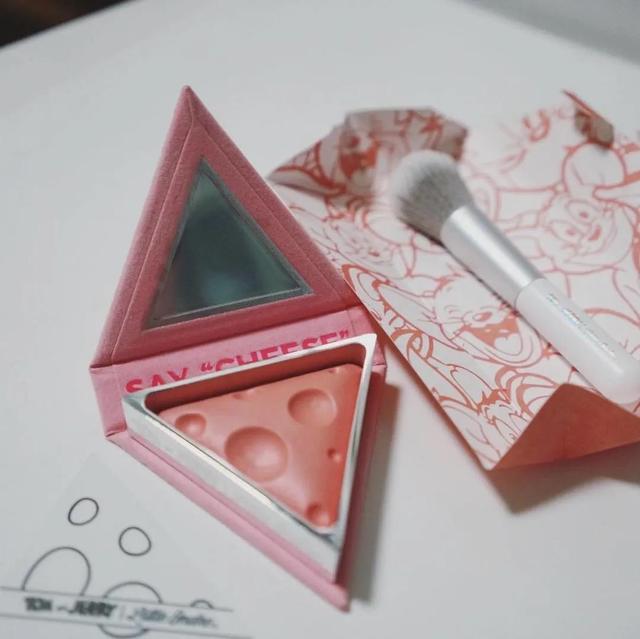 精挑细选走心七夕礼物清单，照着送准没错 情人节送女朋友什么礼物比较有意