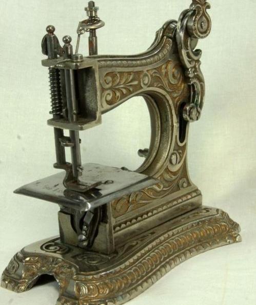 旧缝纫机多少钱一台哪里回收（高价收缝纫机是真的吗）