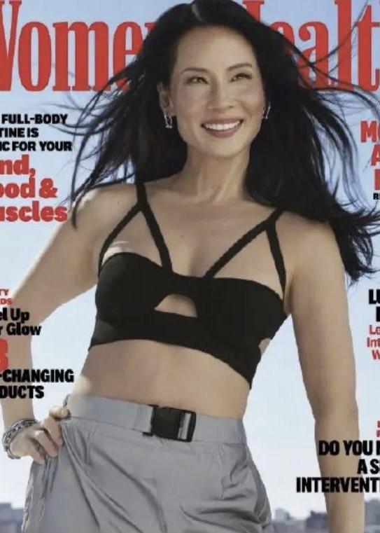 53歲劉玉玲登雜志，穿鏤空抹胸秀身材，年過半百卻無一絲贅肉 娛樂八卦吃瓜 第1张