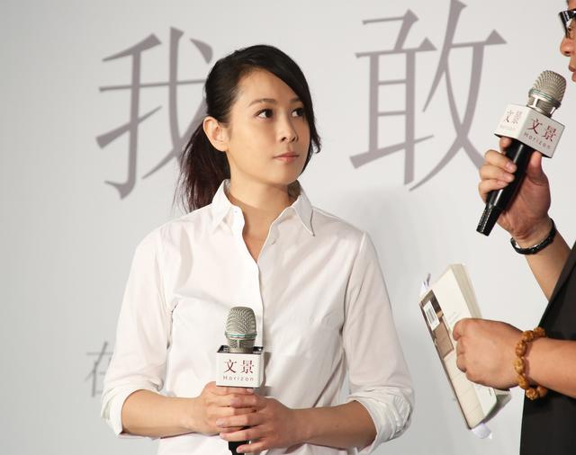 官二代背景的奶茶劉若英已到知天命年紀，依舊淡雅如菊，溫婉可人 娛樂八卦吃瓜 第16张