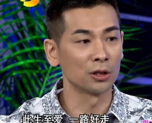 趙文卓：換了6任女友，鍾愛梅艷芳，有私生子，最終卻娶了張丹露 娛樂八卦吃瓜 第11张