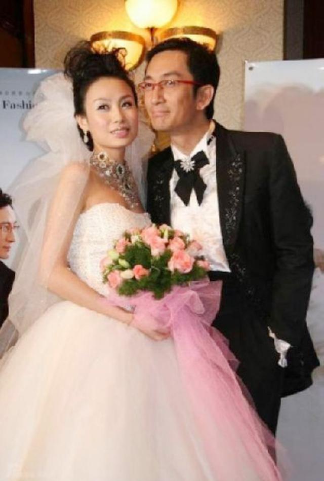 「模範前夫」吳啟華：二婚失敗，將長春籍小前妻當親人 娛樂八卦吃瓜 第9张