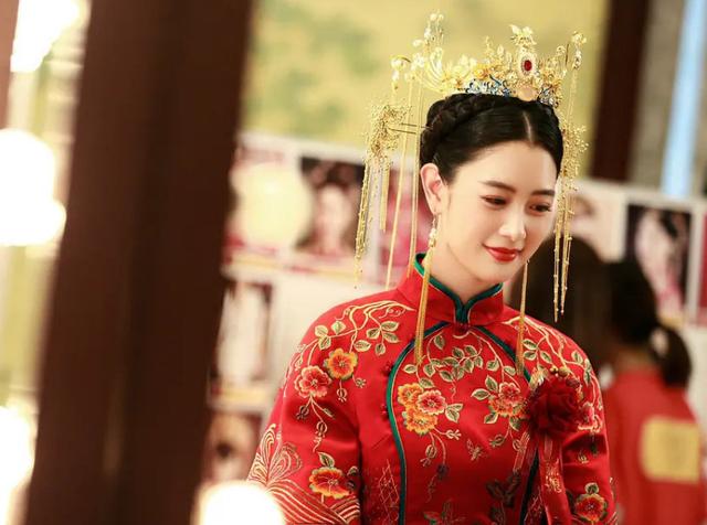 斬獲「亞洲第一美女」稱號的她，身材有多性感？一舉一動真撩人 街拍正妹 第3张