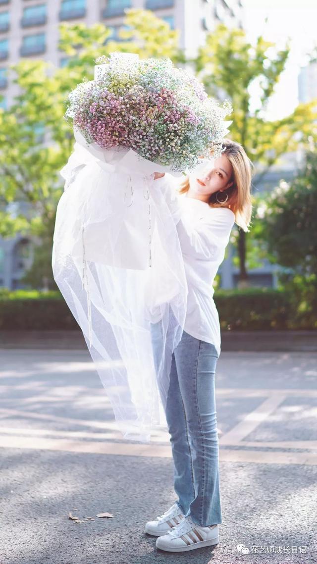 情人节送女孩什么礼物除了红玫瑰，七夕节我们还可以送哪些花表达爱？