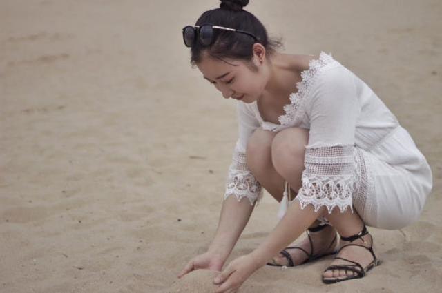 想搞定一个女人，主动送给她这3样东西就够了 送女朋友什么礼物好