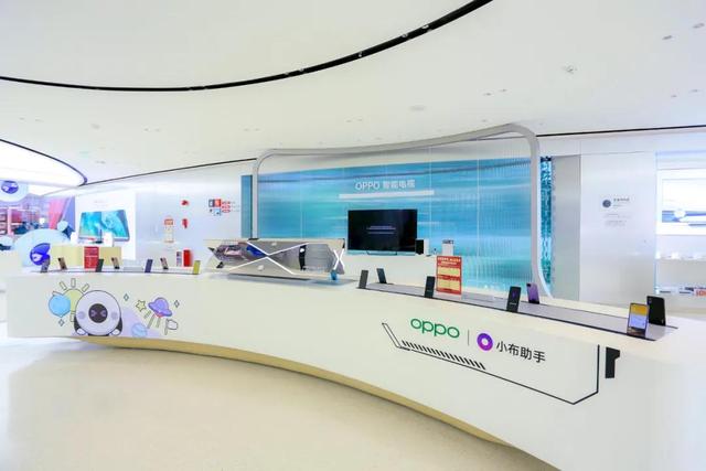 OPPO小布助手：“隐身”的AI学霸，可见的怦然心动