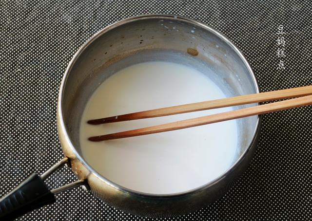 3.8女神節，蒸碟紅棗發糕吧！柔軟清甜，口口紅棗香~ 熱愛美食 第6张