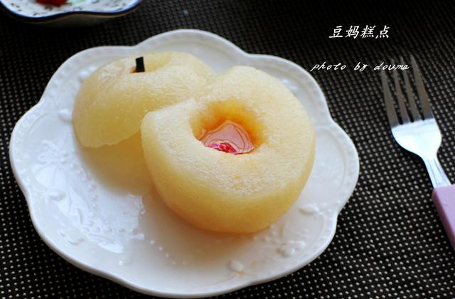 冷天，咳嗽嗓子不舒服，教你做冰糖梨、銀耳羹，清肺潤嗓 熱愛美食 第1张
