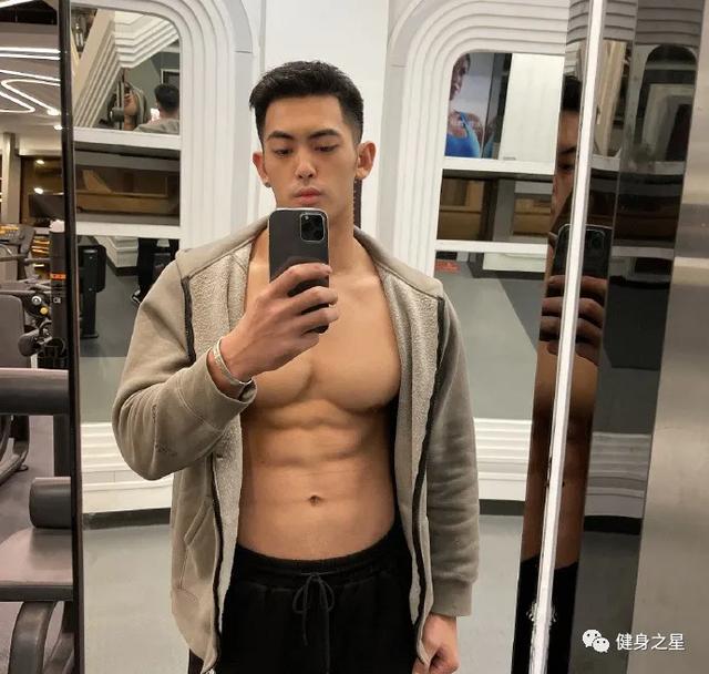 南京筋肉小狼狗走紅，顏值身材撩爆網友，這身材著實令人羨慕 健身減肥達人 第9张