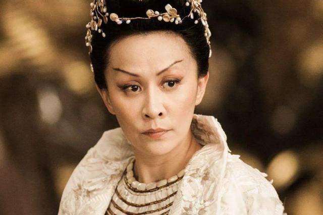 早期港圈女神：向太顏值不輸關之琳，劉嘉玲站在藍潔瑛身邊太尷尬 娛樂八卦吃瓜 第10张