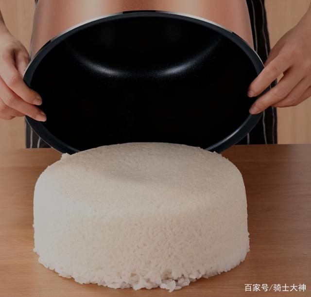 美的电饭煲使用说明，智能美的电饭煲使用方法（现在的智能电饭煲怎么使用）