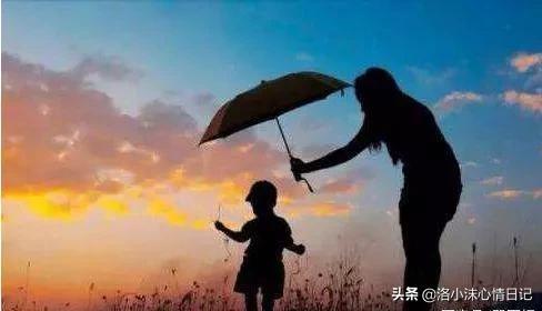 学生母亲节送什么礼物 母亲节送礼物作文500字
