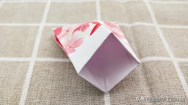 小礼物盒怎么折,包礼物怎么包