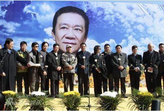 侯耀文几段婚姻，一代相声大师侯耀文先生