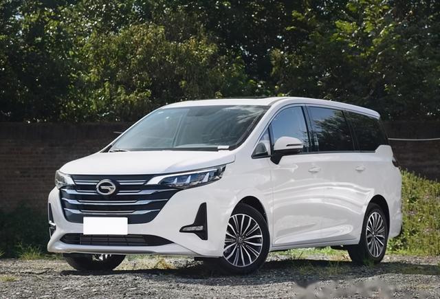 二胎家庭必备车，全家优享座舱——传祺M6