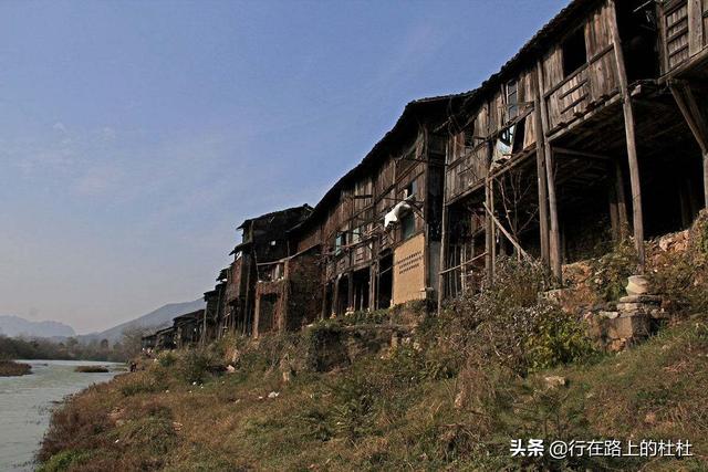 皖南旅游十大景点排名，<安徽旅游景点排名前十名大全>