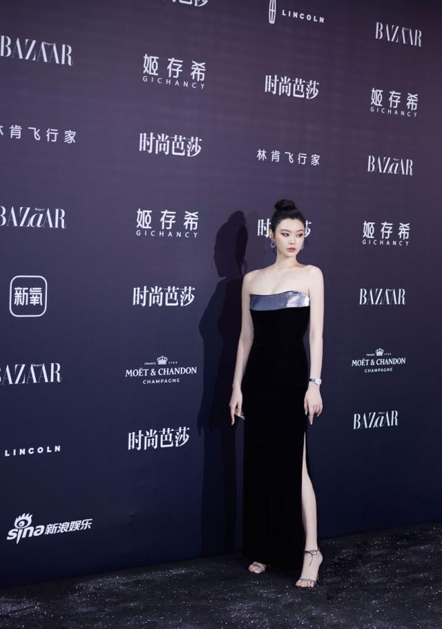 奚夢瑤懷二胎後現身活動，挺孕肚不再遮掩，嫁豪門後無心再做超模 娛樂八卦吃瓜 第7张