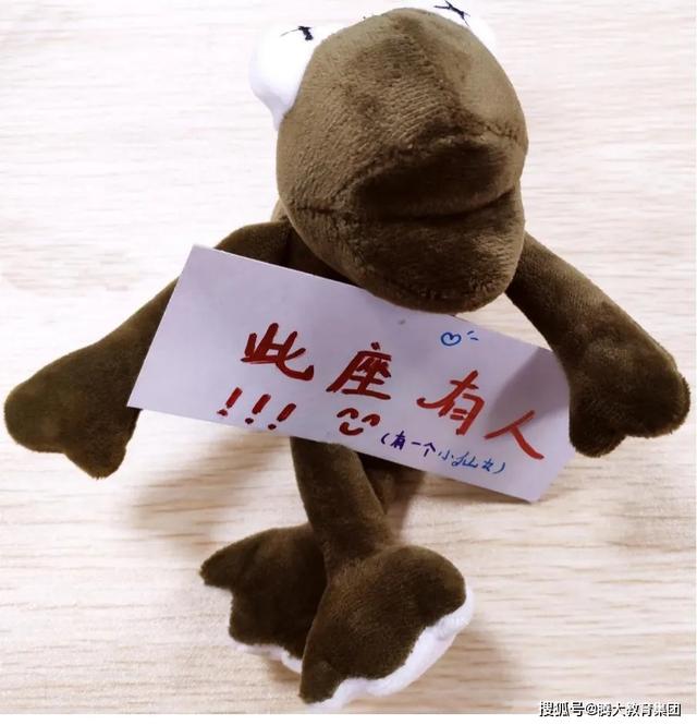 关于比赛的作文450字左右,礼物作文400字优秀作文比赛