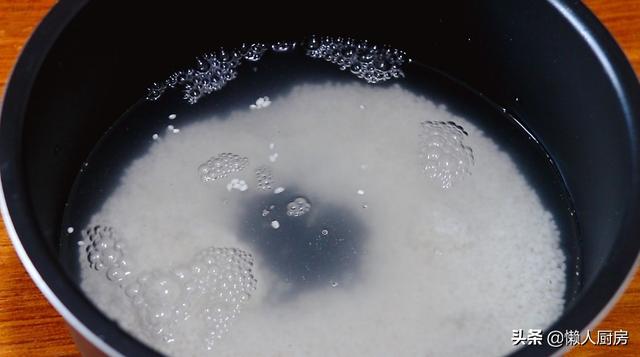 這是武漢糯米雞的做法，為何沒有雞肉，卻叫這個菜名？ 熱愛美食 第10张