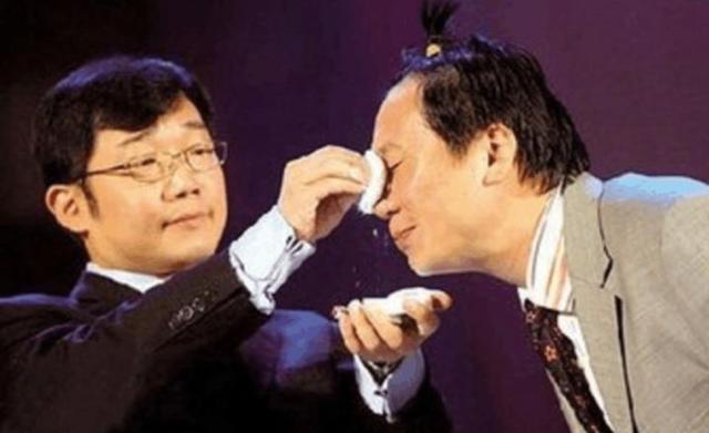 黃家駒念成「黃家狗」，只為博得觀眾一笑，卻毀掉自己的職業生涯 娛樂八卦吃瓜 第6张