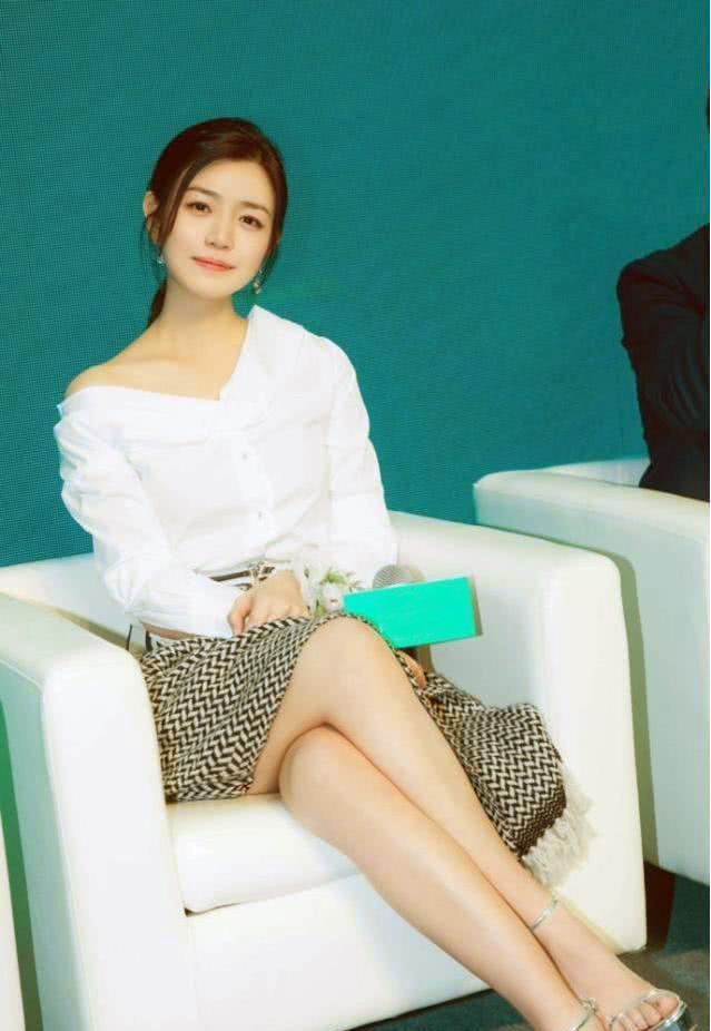 當紅女星陳妍希：嫁小丈夫陳曉，最看重的角色是「安徽媳婦」 娛樂八卦吃瓜 第4张