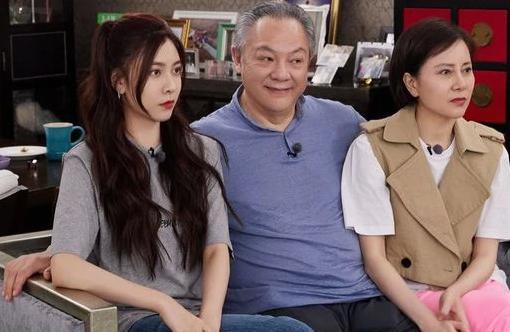 宋妍霏一家身家過億，用頂級海鮮招待好友，用自熱鍋招待楊迪 娛樂八卦吃瓜 第1张