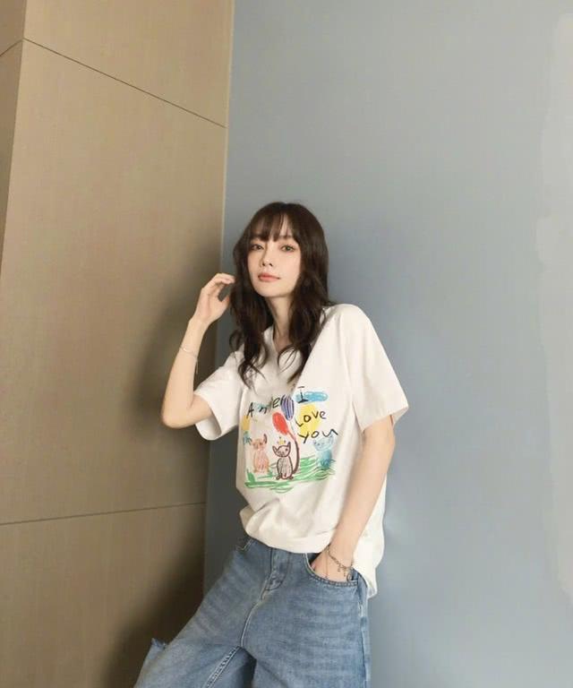李小璐曬和好友合照，否認有新戀情傳聞！網友：與好友長相像復制 娛樂八卦吃瓜 第8张