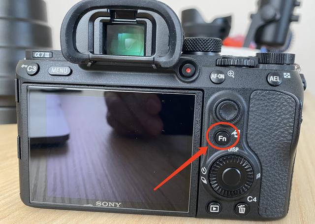 索尼微单相机入门教程和拍照技巧，手把手教你完成基本设置