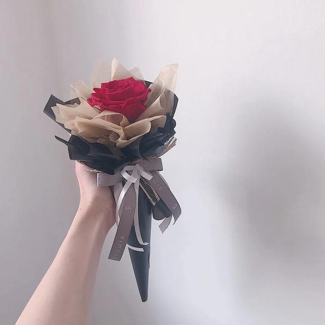 手捧花怎么包装,包生日礼物怎么包装