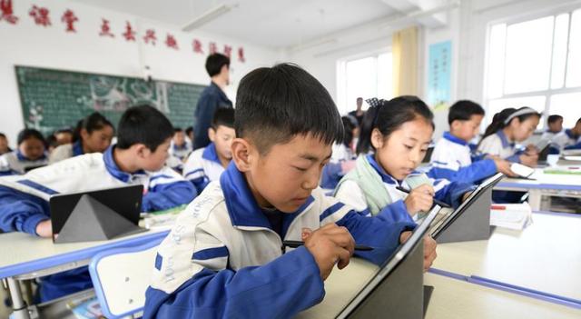 全封闭式体罚学校，封闭式体罚学校（虐待体罚学生的“素质教育基地”不能再有）