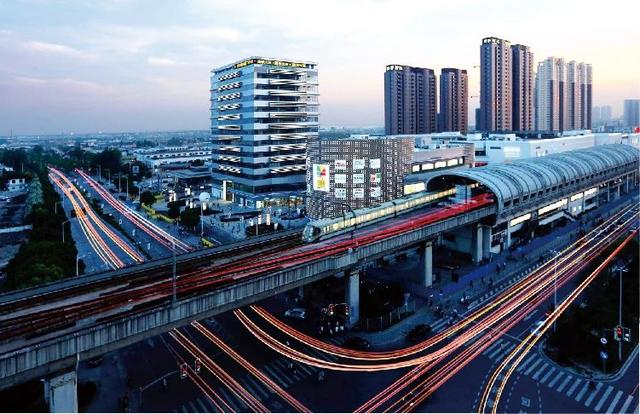 花桥有些二手房要接近三万了