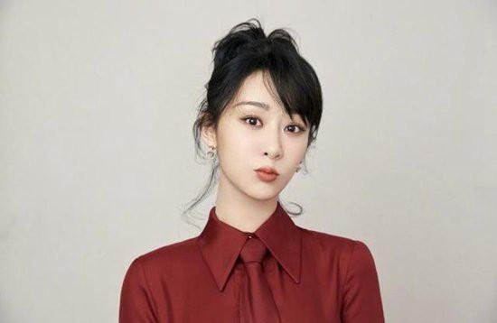 七夕送什么礼物好明星过情人节！林心如收口罩花，王祖蓝三口合体，杨紫被塞