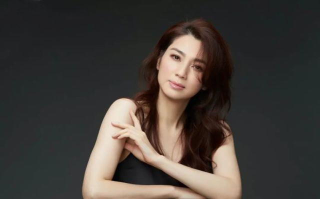 「港普F4」合體拍大片！四位女神優雅相擁氣質獨特，可以成團了 娛樂八卦吃瓜 第4张