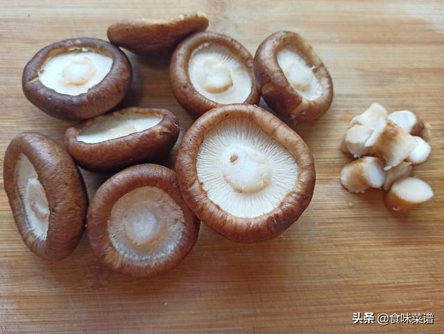 鵪鶉蛋的營養價值不亞於雞蛋，要常做給孩子吃，教你4種家常做法 熱愛美食 第8张