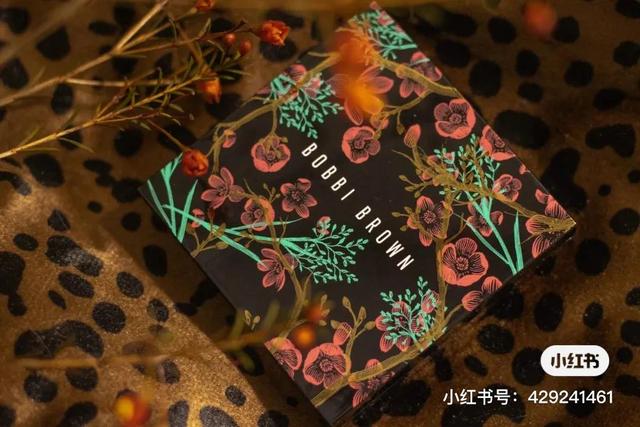 情人节送什么好新年又遇214情人节，选好礼物过年又过节