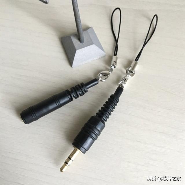 「电子篇」送这些可爱且极具创意的礼物给女朋友，她会很感动吗？ 送女朋友