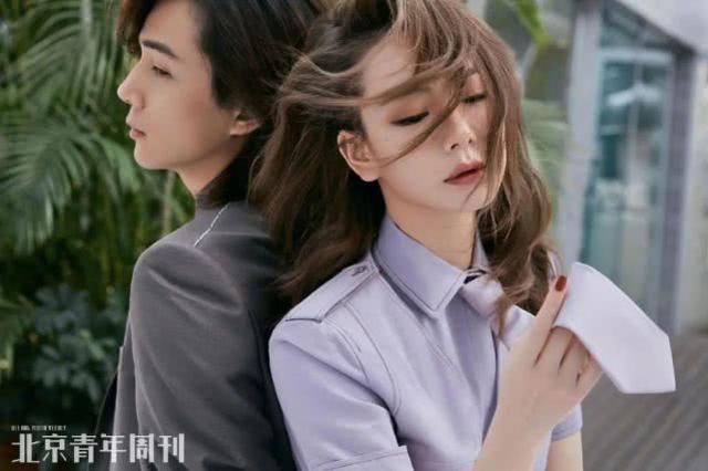 戚薇李承鉉登雜志封面，演繹另類「情侶穿搭」，時髦造型太過吸睛 娛樂八卦吃瓜 第6张