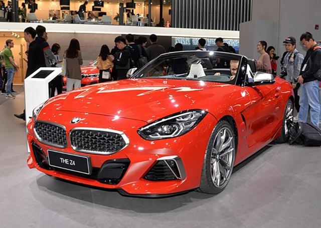 宝马的“颜值担当”，2.0T+8AT，加速6秒，新Z4真帅气