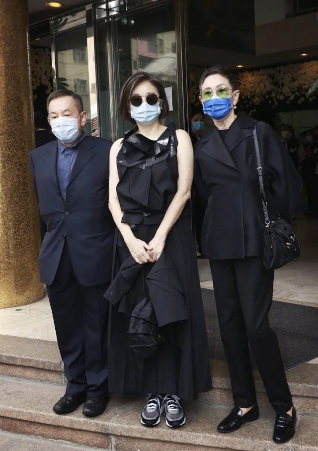 林青霞近照公開，穿一身黑衣也能感到衣品絕佳，66歲皮膚夠緊致 娛樂八卦吃瓜 第4张