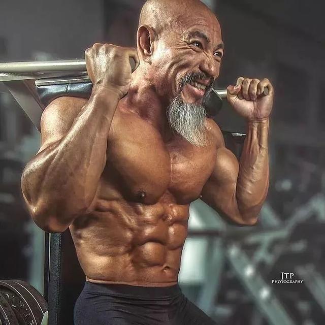 小伙健身2年變大叔，說好的健身使人年輕呢？ 健身減肥達人 第5张