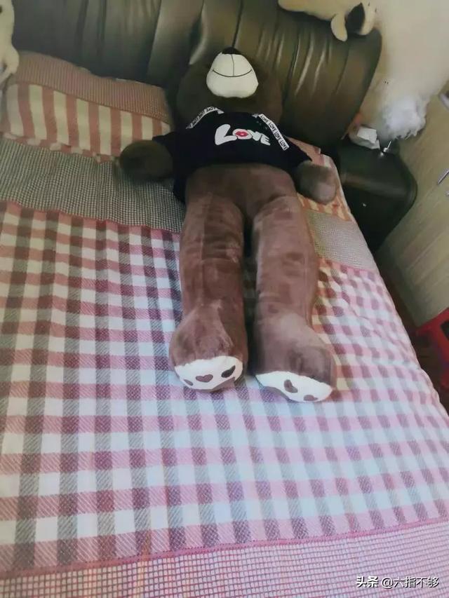 我们采访了五十位女生，整理出了一套送女朋友礼物的经验 送女朋友什么礼物