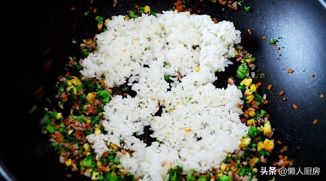 五一長假，油膩的食物吃多了，這個飯團減肥的人也能吃，上班帶著 熱愛美食 第15张