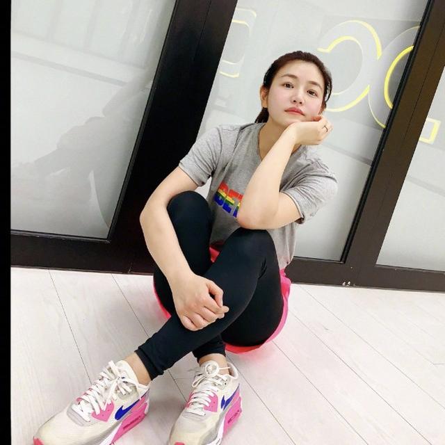 陳妍希曬全家福，為丈夫陳曉慶生，三口人穿親子裝打破不合傳聞 娛樂八卦吃瓜 第8张