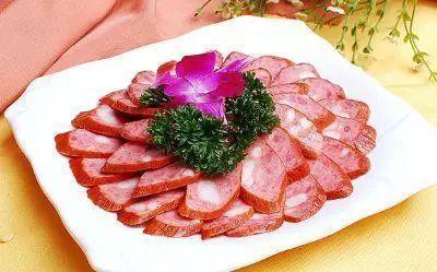 东北哈尔滨红肠的特点，哈尔滨红肠以前并不叫红肠