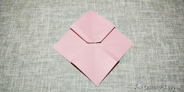 正方形礼盒蝴蝶结打法 礼盒上怎么打蝴蝶结