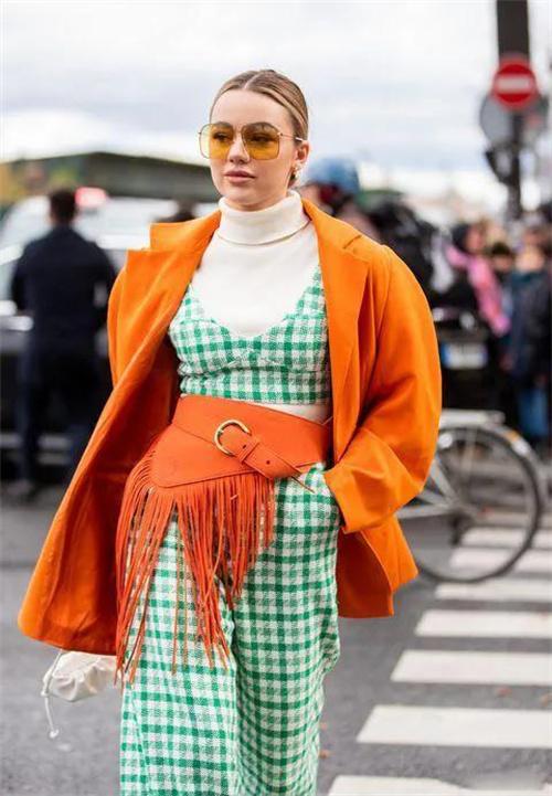 4色经典配色方案，一个较冷门的配色技巧